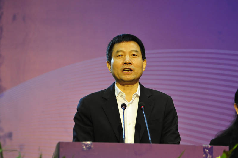 三湘鲸鲨队鏖战云贵黑豹队，乒乓球大奖赛险胜，核心复出即建功。轮换效果显现的简单介绍