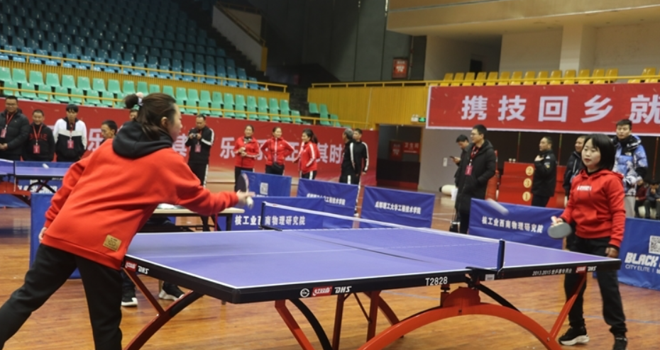  摩托车赛赛场再起风云：庐州青龙队小胜皖江火狐队，脚步移动更到位年轻人站出来了